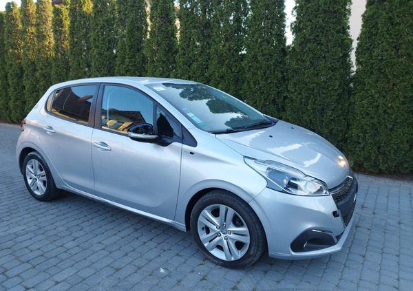 Peugeot 208 cena 18500 przebieg: 96347, rok produkcji 2016 z Izbica Kujawska małe 92